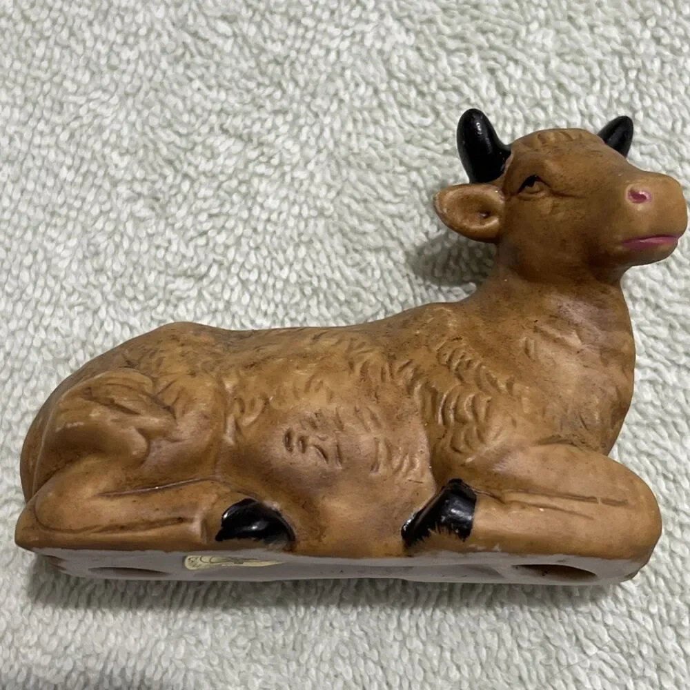 Vintage Unidentified Porcelain COW SHEEP Nativity Replacement Pieces Porcelain